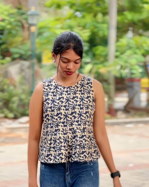 2025/12/1000334697.jpg Floral Printed Printed Peplum Top