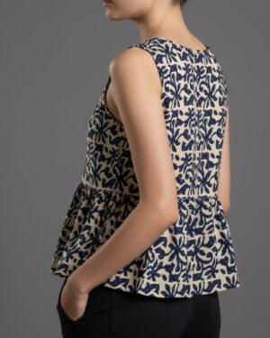 THUMBNAIL CROPPED Floral Print Printed Top